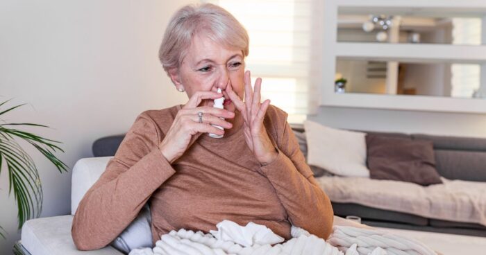 We recommend saline drops or natural-based sprays, which carry no risk with long-term use. Although a saline solution is less aggressive than decongestant drops, it helps moisturise the mucous membranes and relieve a blocked nose.