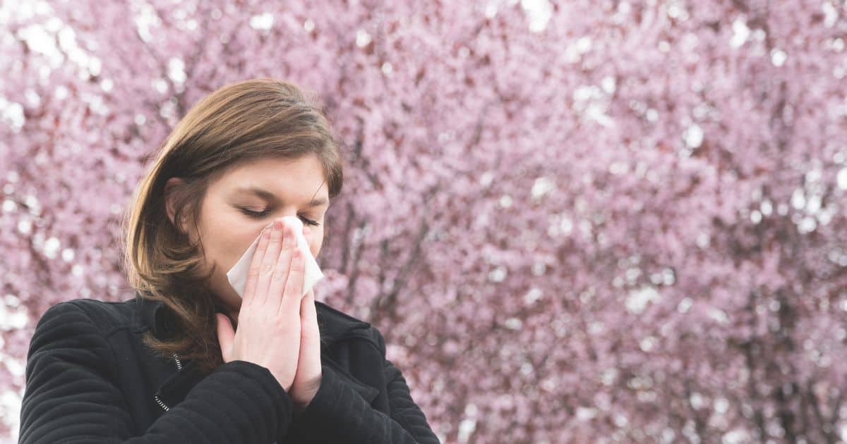 The onset of spring allergies can vary depending on your geographical location and local climate, both of which affect when problematic plant species bloom. Generally, spring allergies begin in March and can last well into late summer.