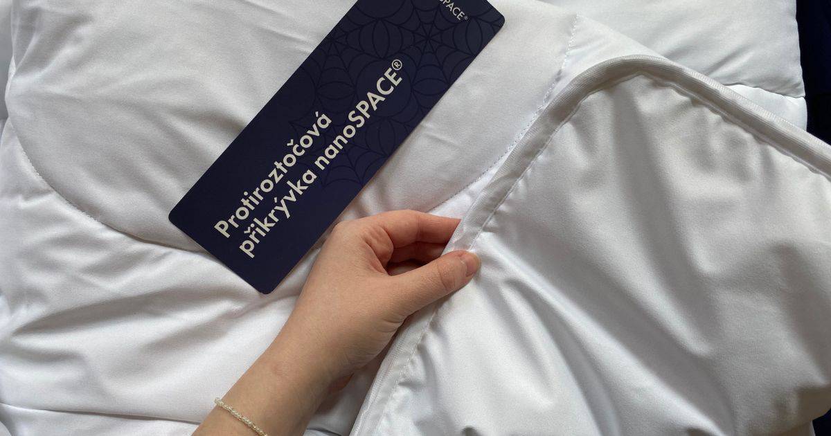 The all-year allergy duvet holds OEKO-TEX® STANDARD 100 certification for fabric safety.