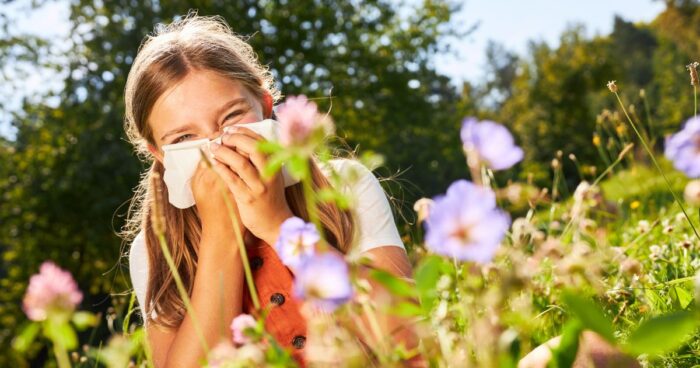 For pollen allergy sufferers, knowing which pollen types are currently in the air is vital. It allows you to plan your daily activities accordingly.